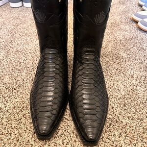 Tecovas Black Python Limited Edition Boots, size 10, never been worn.